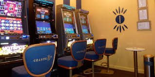 jlss platform hero banner showing sports and casino entertainment in Philippines